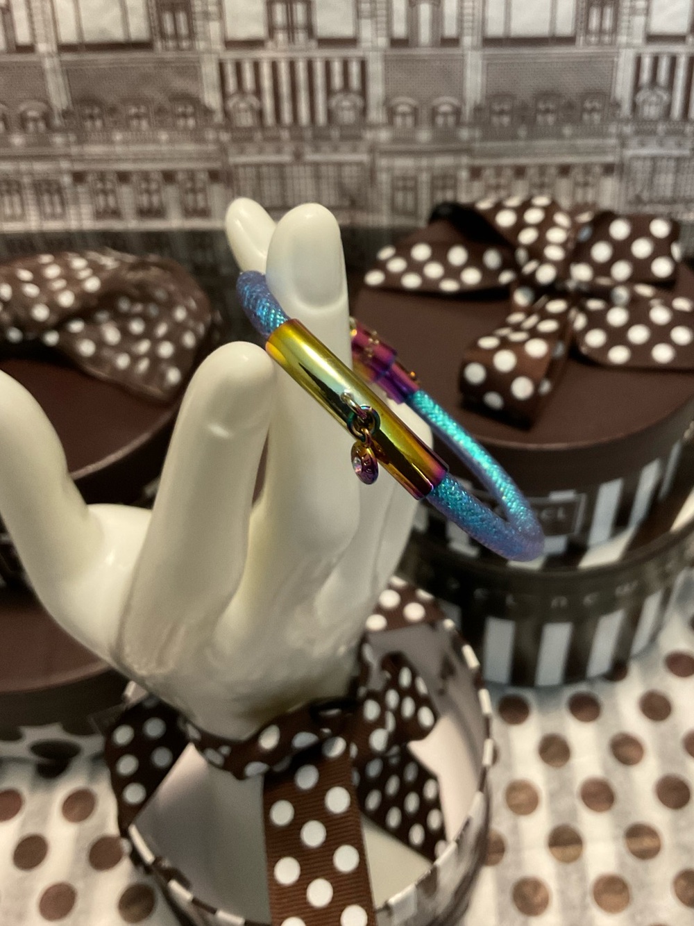 Henri Bendel Petrol Glimmer Leather Magnetic Bracelet - Turquoise Iridescent